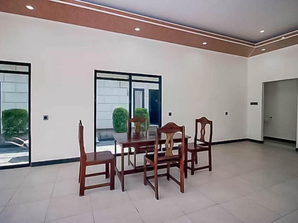 Reddoorz @ Wisma Pangrango Palangkaraya Ngoại thất bức ảnh