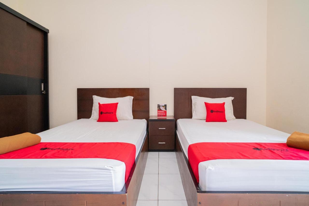 Reddoorz @ Wisma Pangrango Palangkaraya Ngoại thất bức ảnh